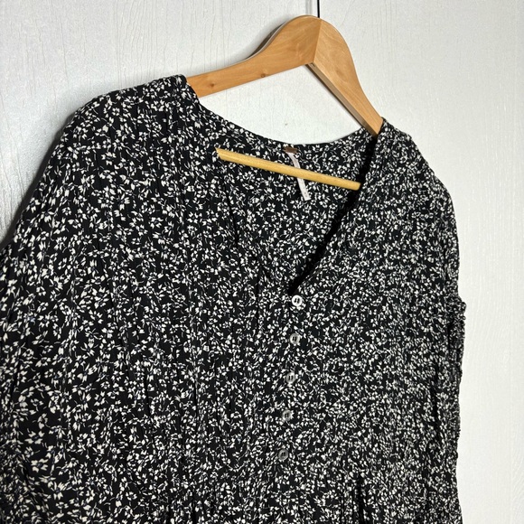 Free People One fine day black ditsy print mini tunic dress size medium - Picture 4 of 13